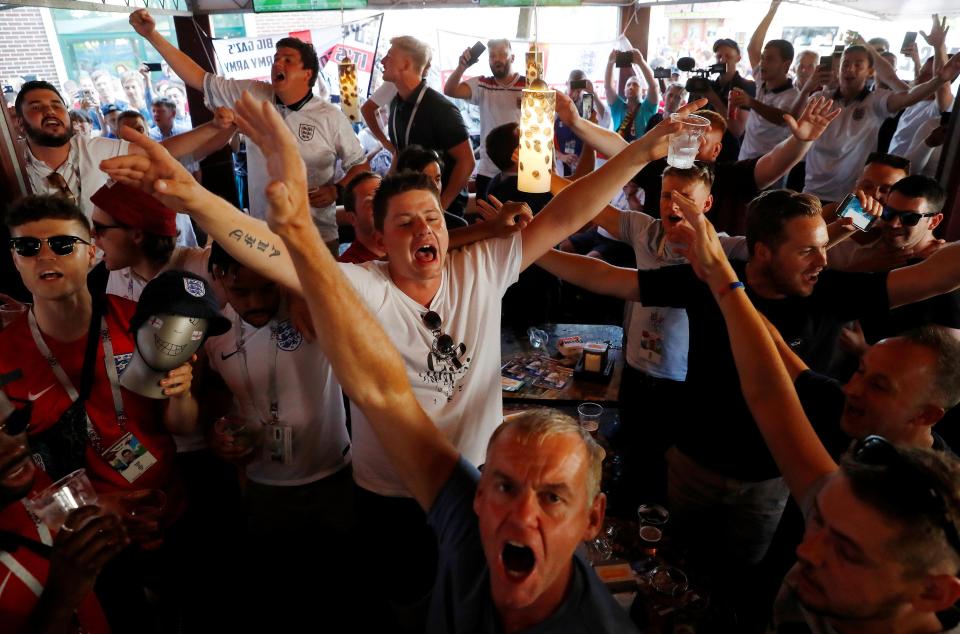 England fans are once again in good voice ahead of their World Cup game