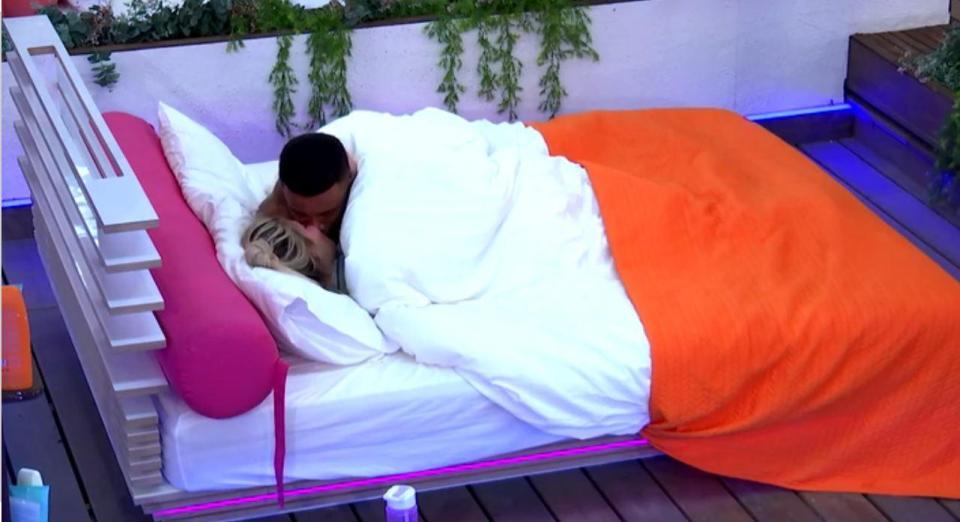  Spoilers from tonight's episode show Megan and Wes jumping into bed together