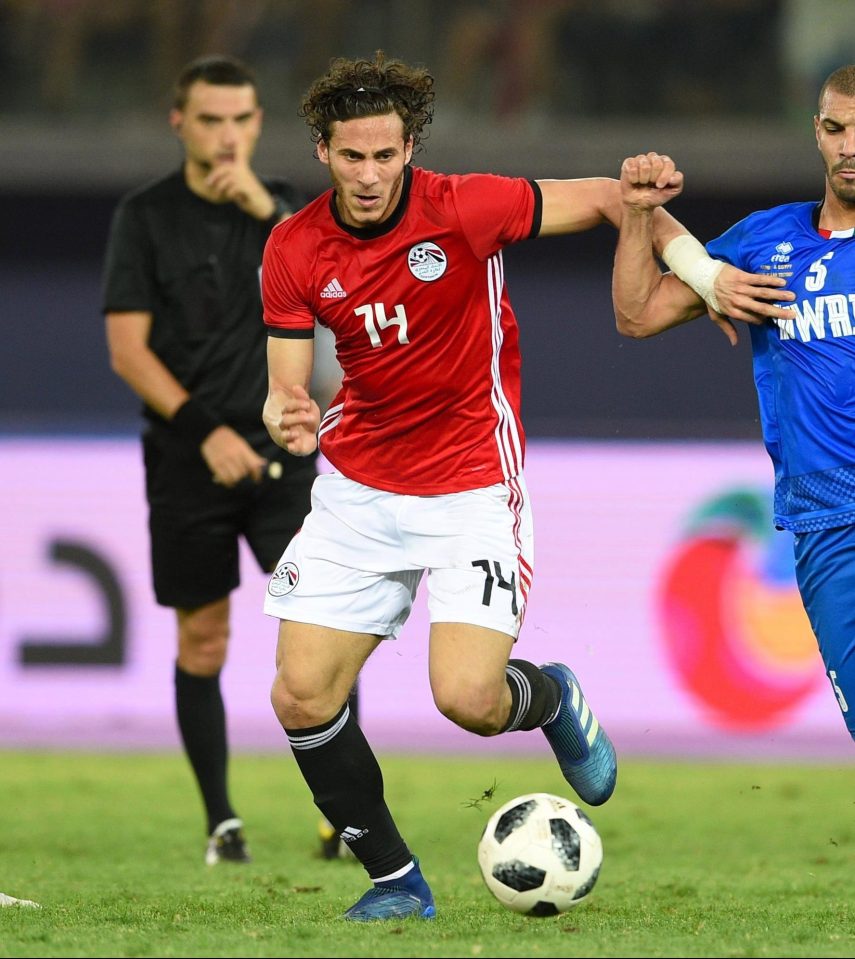  Egypt star Ramadan Sobhi is on the verge of joining Huddersfield