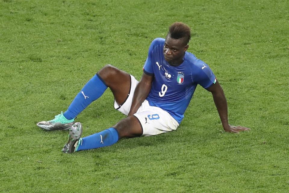  Mario Balotelli and Italy lost 3-1 to France in Nice on Friday night