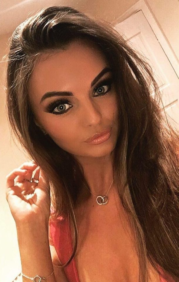  Family and friends helped the model through the tough time after she was left devastated and broken