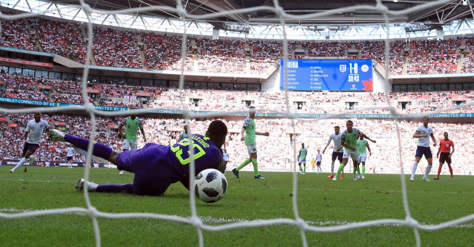  Kane's low strike squirmed under the body of Nigerian goalkeeper Francis Uzoho