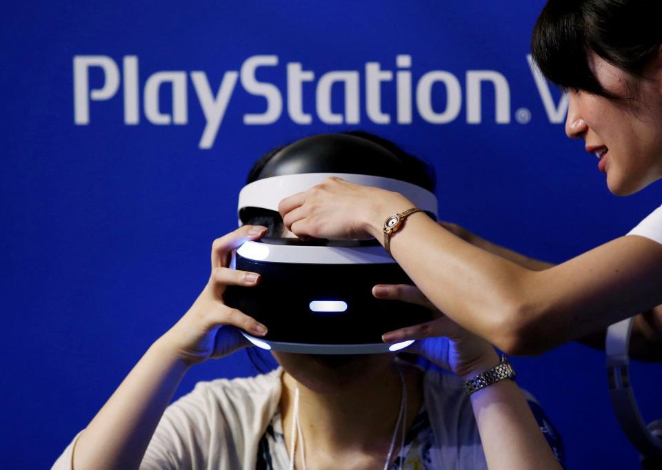  Microsoft won't be launching a PlayStation VR rival for the Xbox