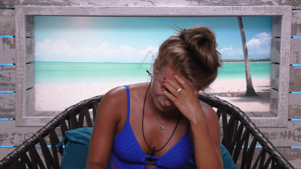  Love Island's Dani Dyer breaks down after seeing a video of Jack Fincham and his ex girlfriend Ellie Jones in Casa Amor