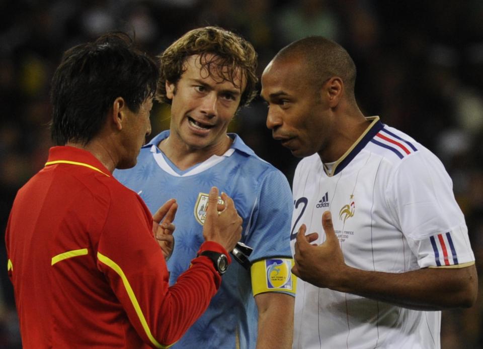  Diego Lugano and the Celeste kept Thierry Henry quiet in 2010