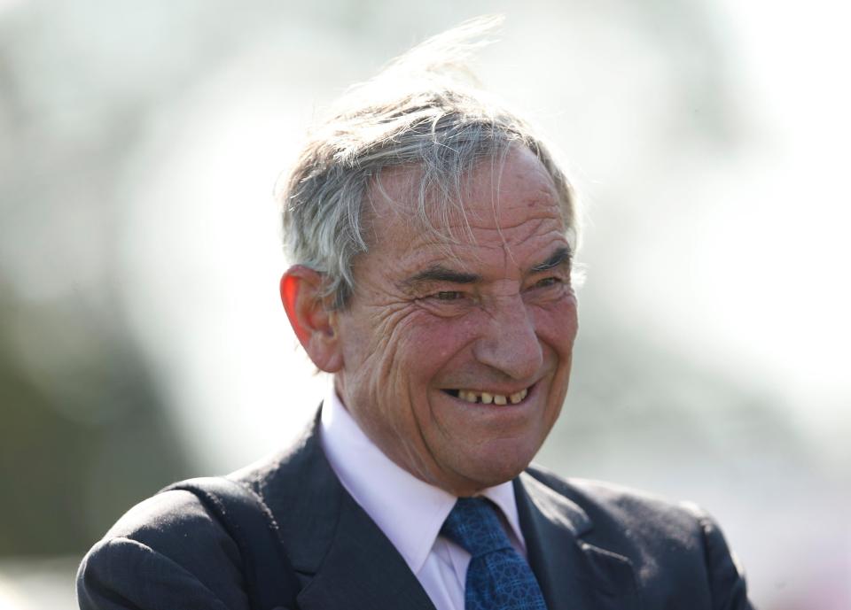  Luca Cumani can take the Newmarket feature