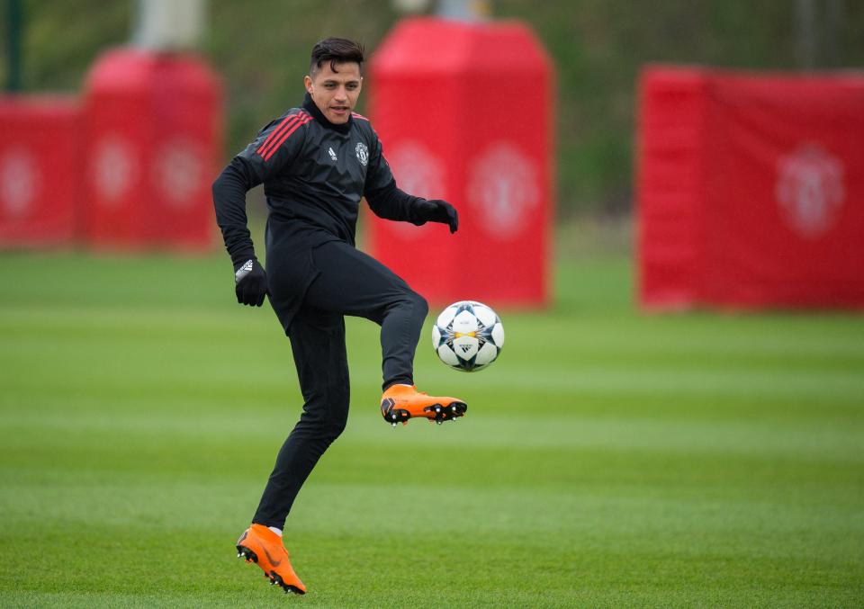  Alexis Sanchez had been training alone at Carrington due to visa issues