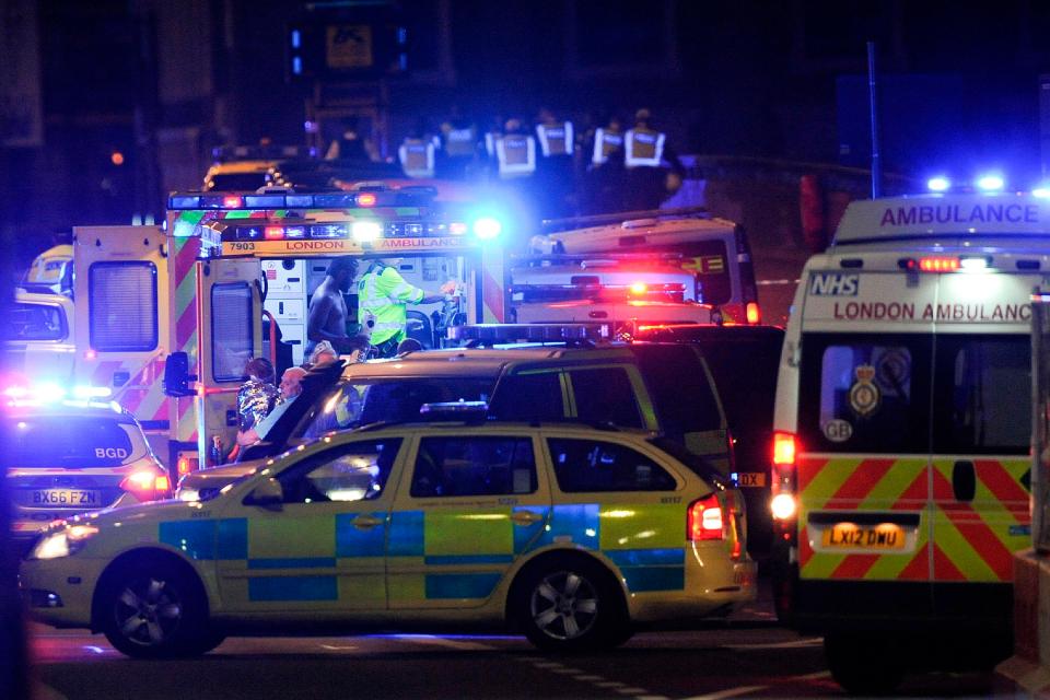  Emergency services at London Bridge following the attack