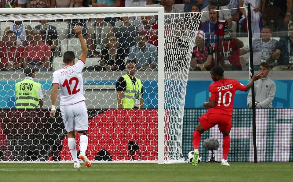  Raheem Sterling misses a golden opportunity to score against Tunisia