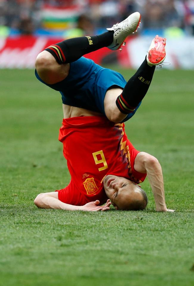  Spain struggled to break down a stubborn Russia defence on Sunday