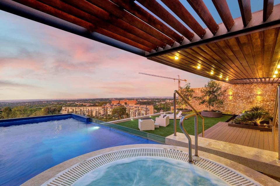  The rooftop penthouse in Johannesburg, South Africa, combines outdoor luxury with indoor chic