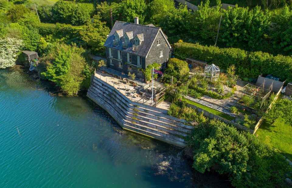  £1.75m Otter Cottage boasts its own quay and boat store