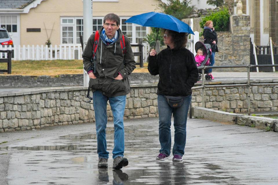  Rain and cloud is expected to clear ahead of the weekend