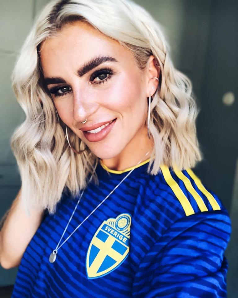  Josefine often posts stunning selfies