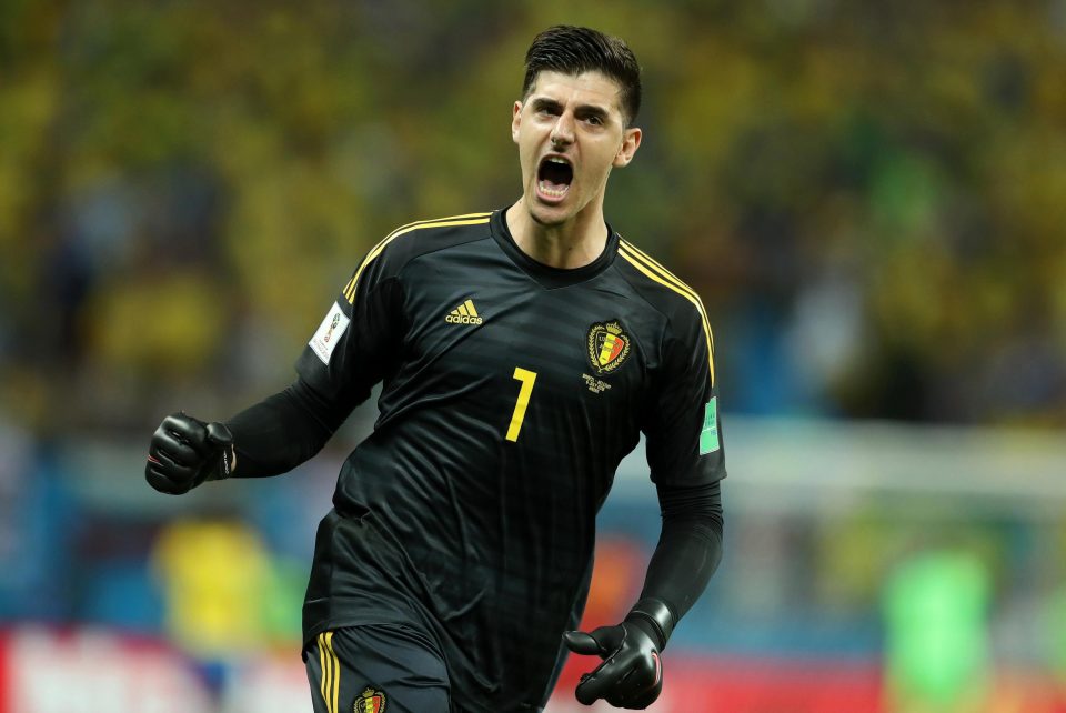  Belgian star Thibaut Courtois has clarified his comments over Jordan Pickford's height