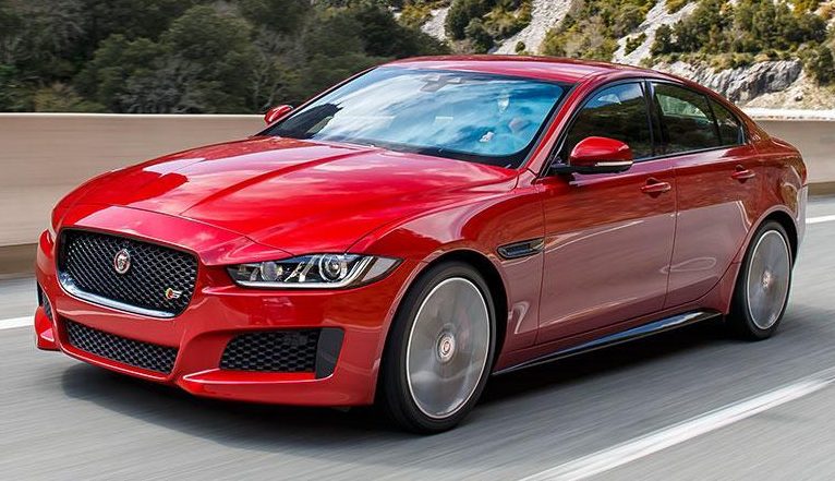  Make the most of the XE's torquey 3.0-litre V6, because Jaguar will be phasing it out at the end of the year