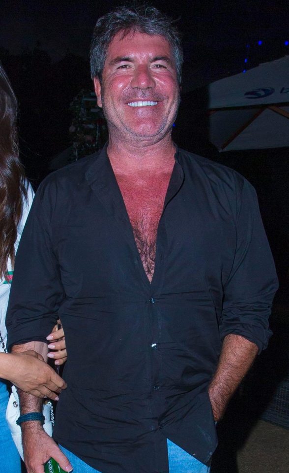  Simon Cowell suffered sunburn in the heatwave over the weekend