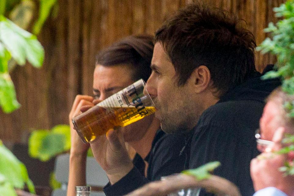  Liam Gallagher was spotted bonding with his estranged daughter Molly Moorish over some pints