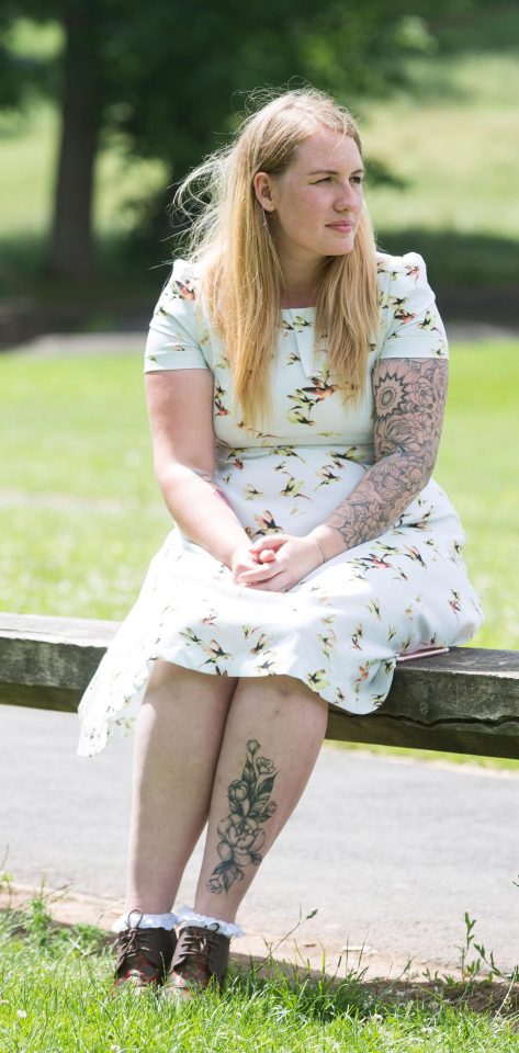  Taylor Pearson, 27, is often lonely, despite being married and surrounded by her four young children