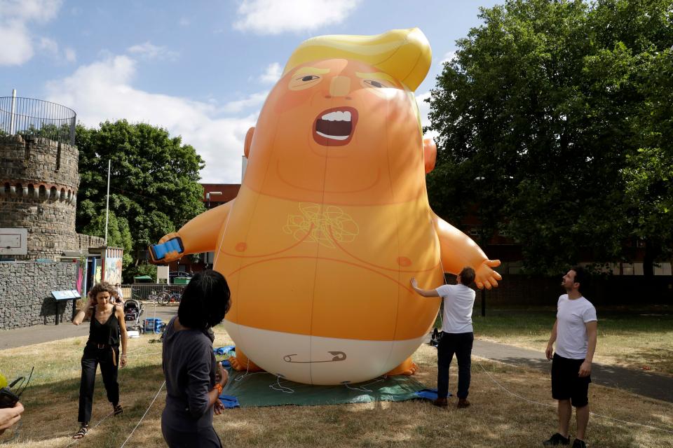  A large blimp of the President in a nappy will be flown over the city