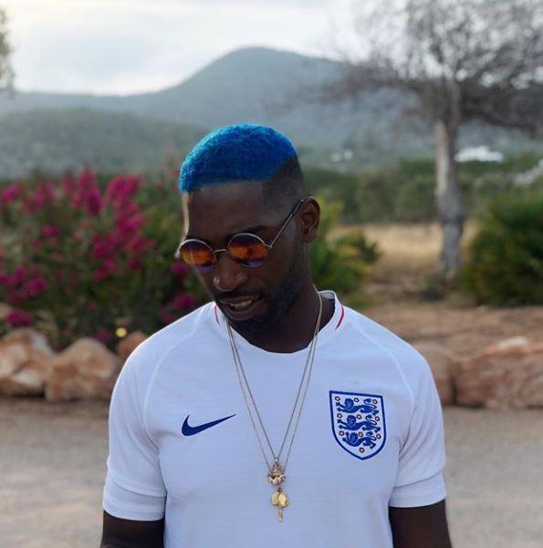  Tinie Tempah told his fans he was cheering from his holiday