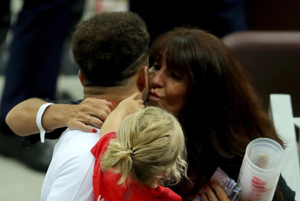  Kyle Walker was given a kiss by his mum