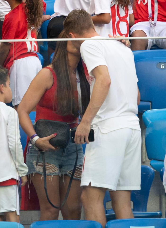  Jamie Vardy gave wife Rebekah a kiss after the match