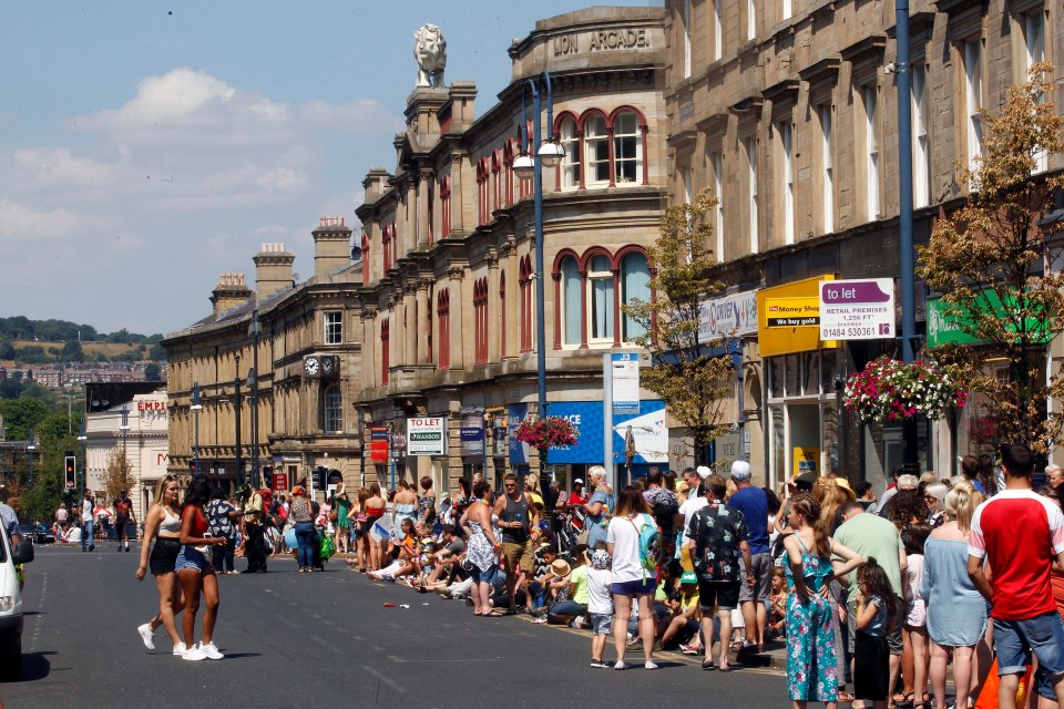 An estimated 20,000 people attended the carnival today