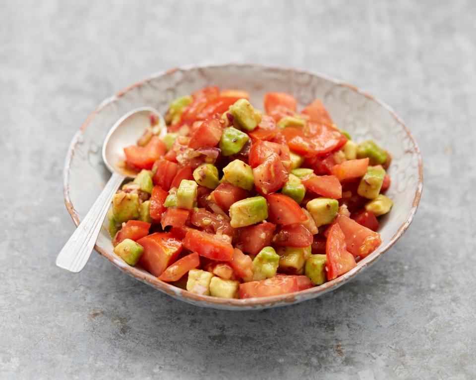  This healthy salsa recipe serves 8 people as a dip