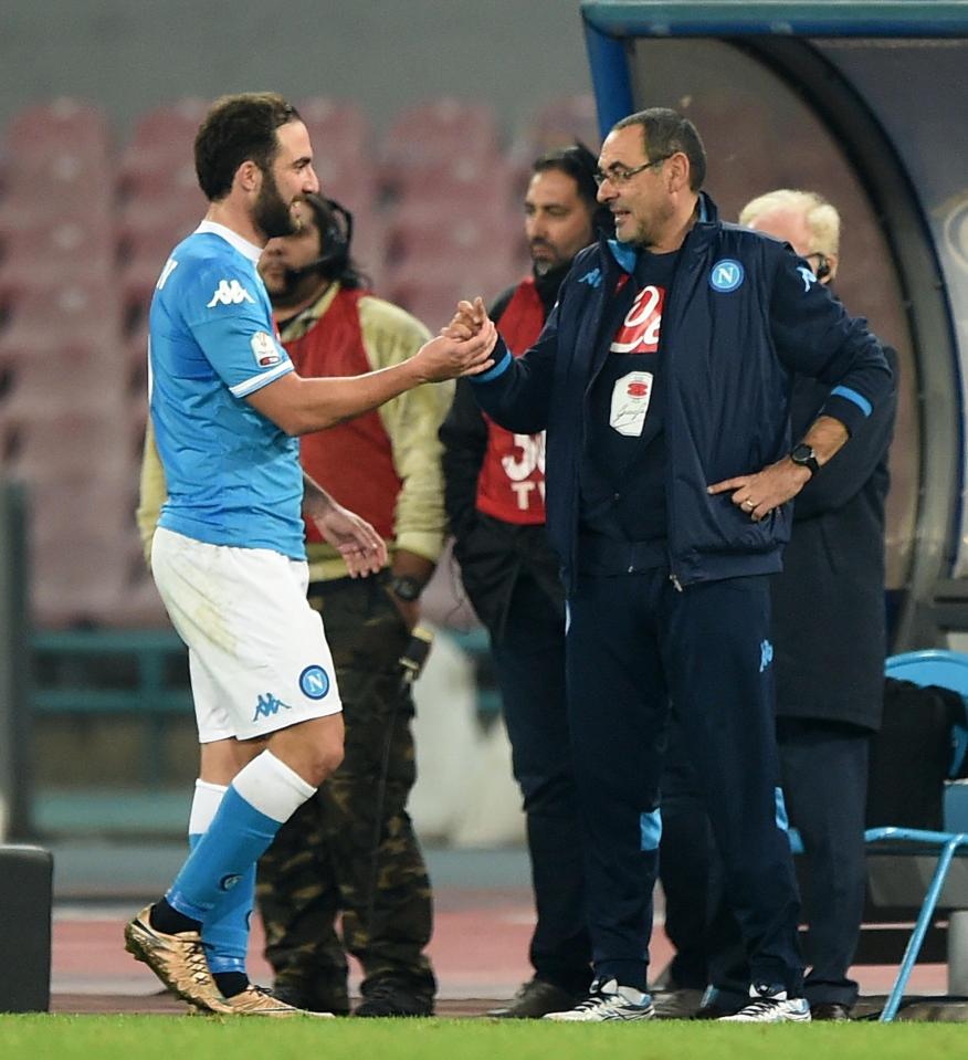  Chelsea want to sell Giroud to fund a move for Higuain, who would be reunited with his old Napoli boss Maurizio Sarri at Stamford Bridge