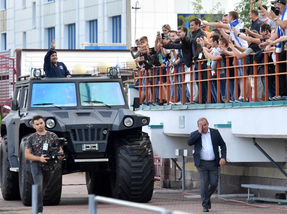  Diego Maradona made an incredible entry on his first day at Dynamo Brest