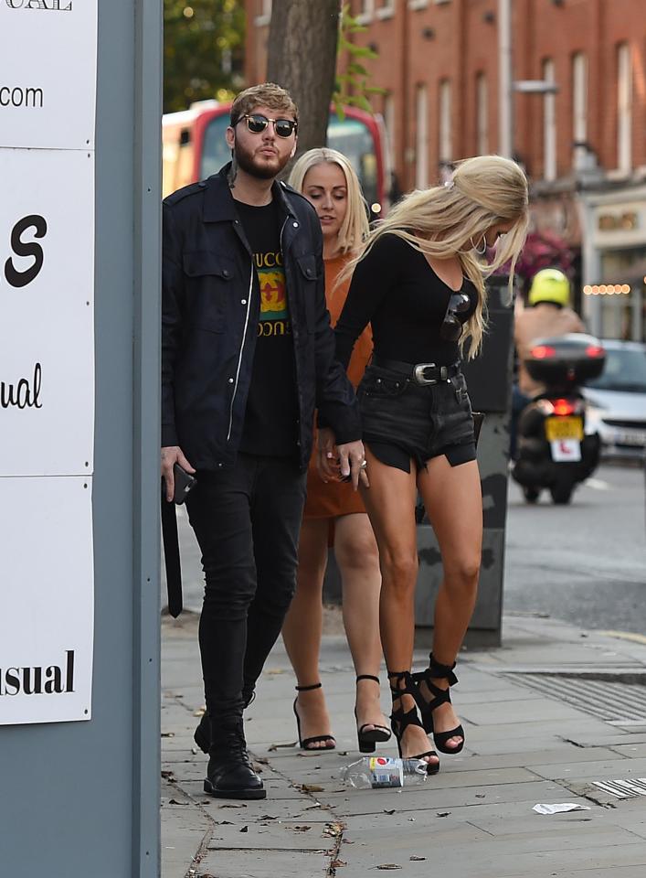  James Arthur has been spotted holding hands with a stunning blonde on a night out in Chelsea