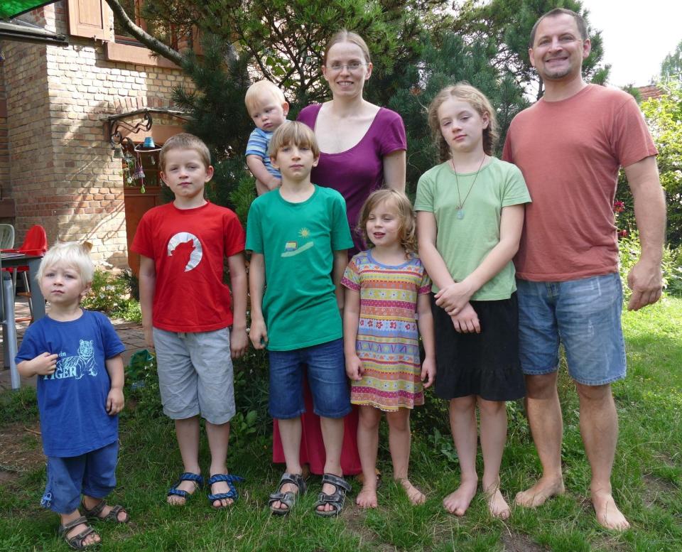  Konstantin, Emanuel, Kiran, Jonathon, Sarah, Elisabeth, Johanna, and Tim