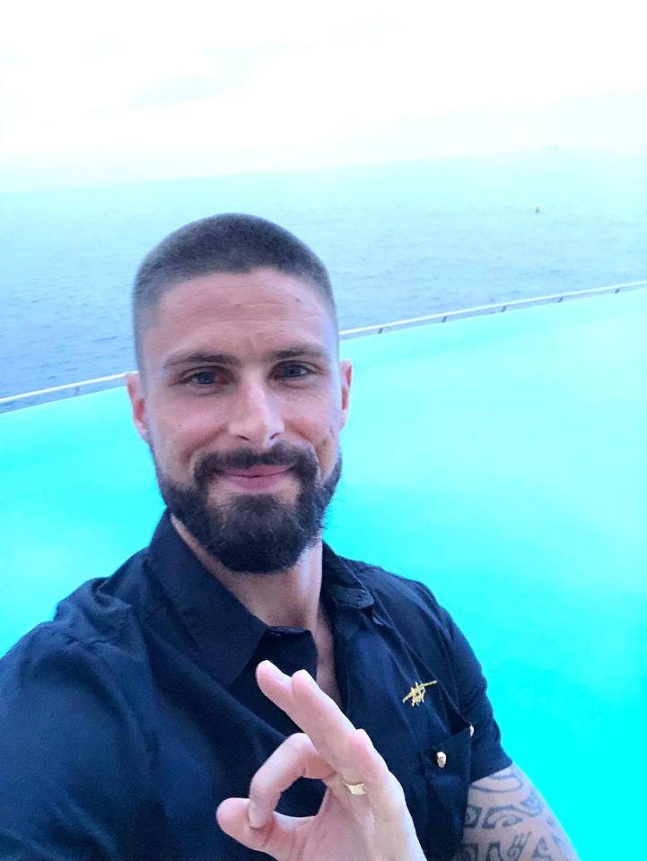  Giroud followed through on a pre-tournament promise to shave his head if France won the World Cup