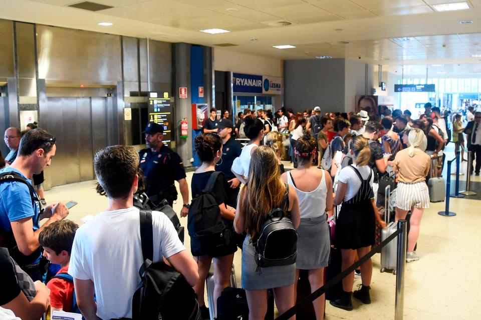  Passengers who turned up hoping to board a Ryanair plane at Valencia airport on July 25