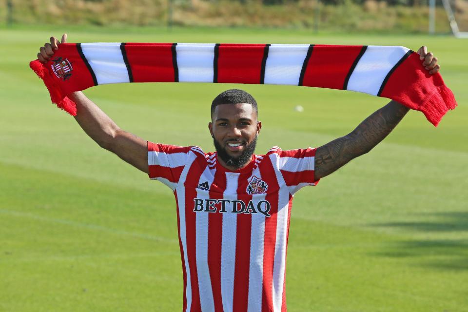 Sunderland have signed Jerome Sinclair on a season-long loan from Watford