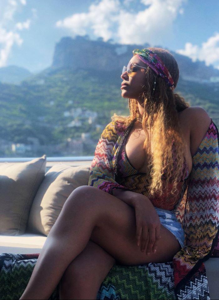  Beyonce soaks up the stunning scenery in another snap