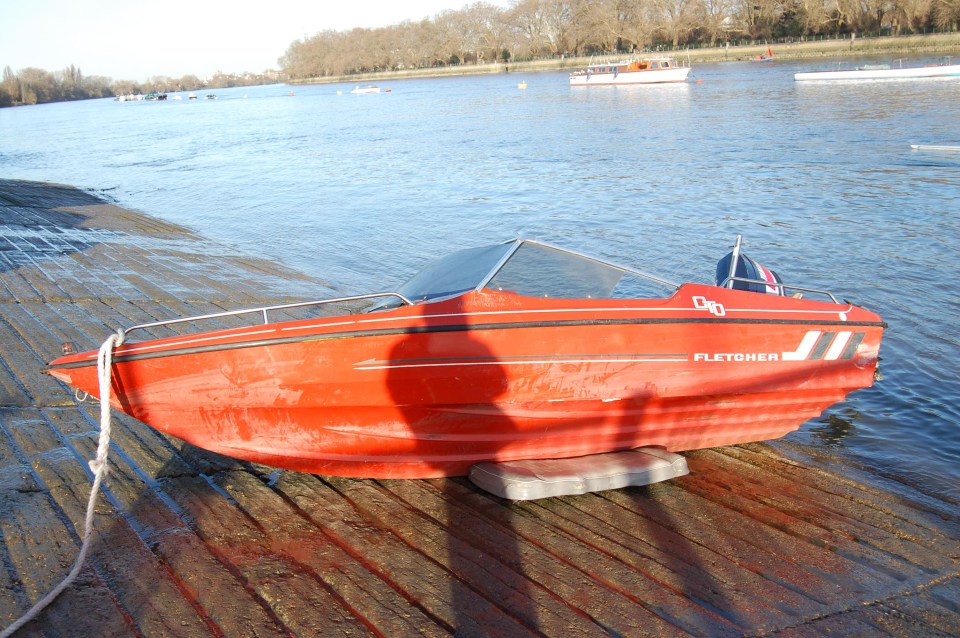 The pair also weren’t wearing life jackets