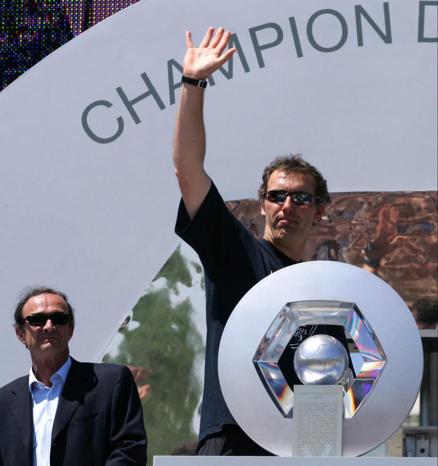  Laurent Blanc could return to Bordeaux, the side he led to a league and cup double in 2008/09