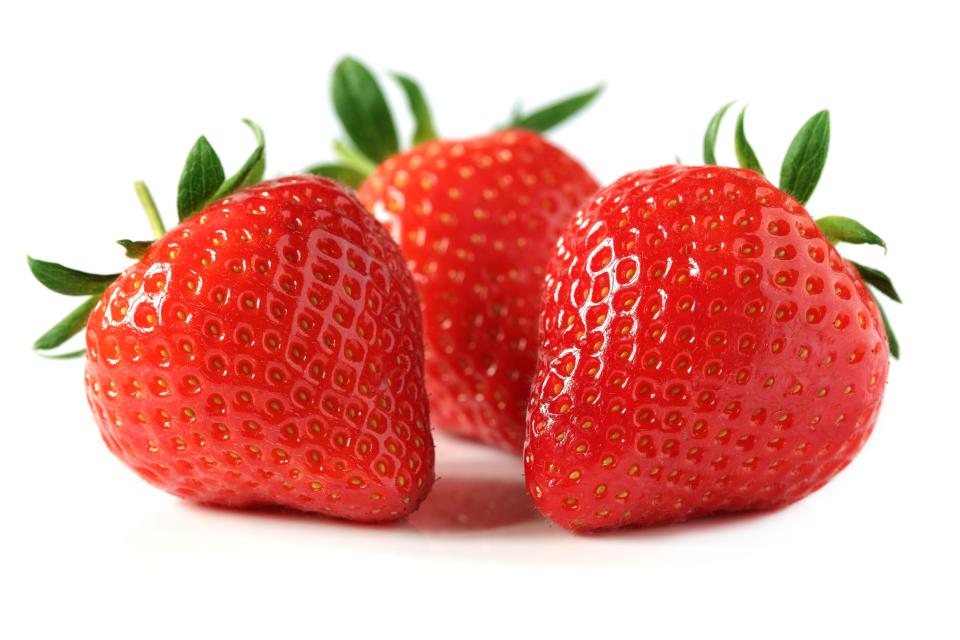  Do strawberries contain carbs?