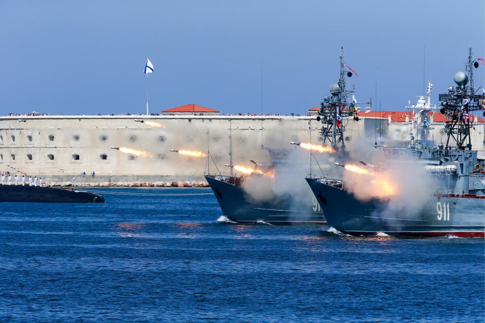  The Russian Navy has deployed its biggest ever fleet of warships to the Mediterranean Sea after the US threatened to use airstrikes against Bashar al-Assad