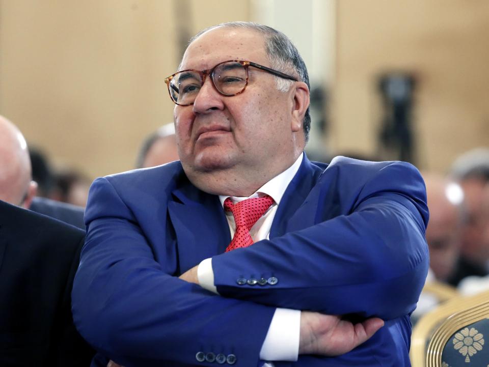  Alisher Usmanov will now move to leave Arsenal and move to the Everton boardroom