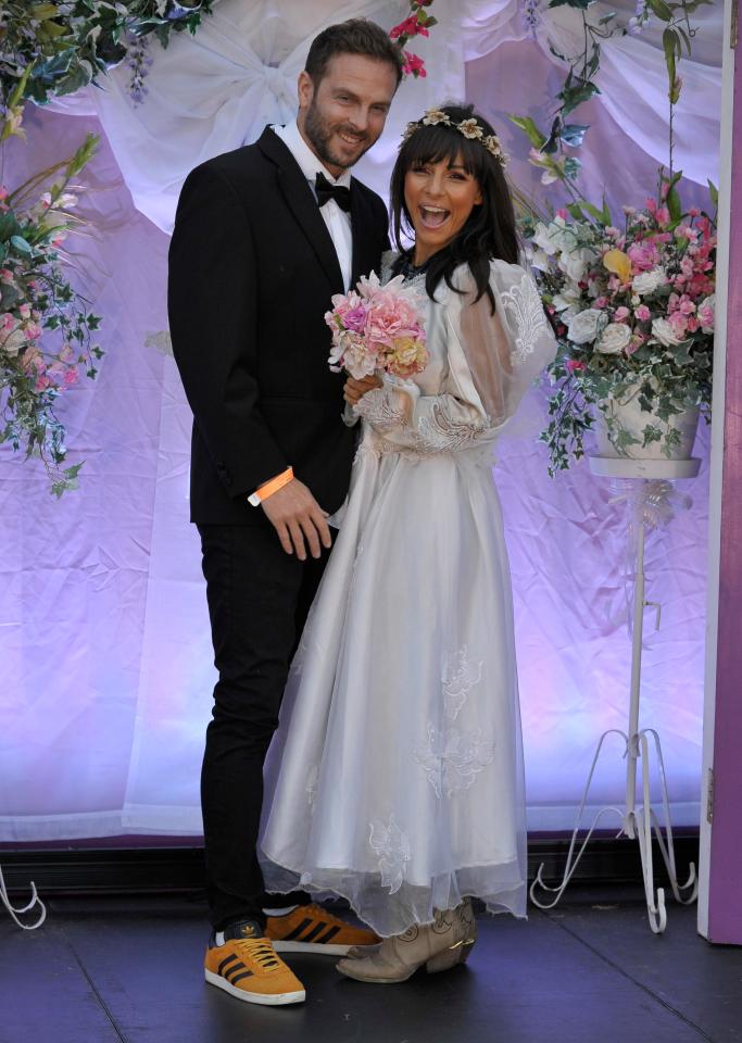  Lee Walton and Roxanne Pallett posed in wedding outfits at the Friends Festival in Manchester