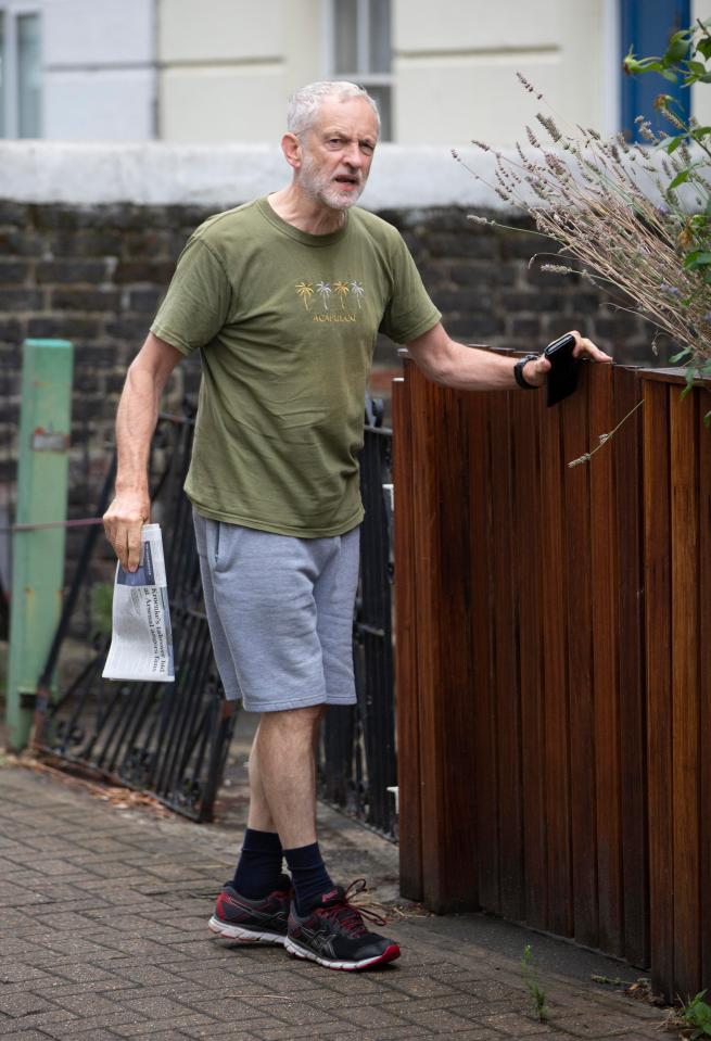  Jokers put a sign on Jeremy Corbyn's fence earlier today