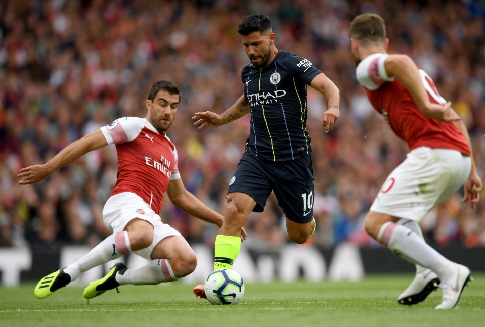  Sokratis Papastathopoulos endured a difficult afternoon trying to deal with Sergio Aguero