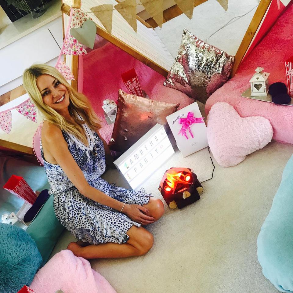  Tess posted this picture of one of her rooms decorated for daughter Amber's ninth birthday