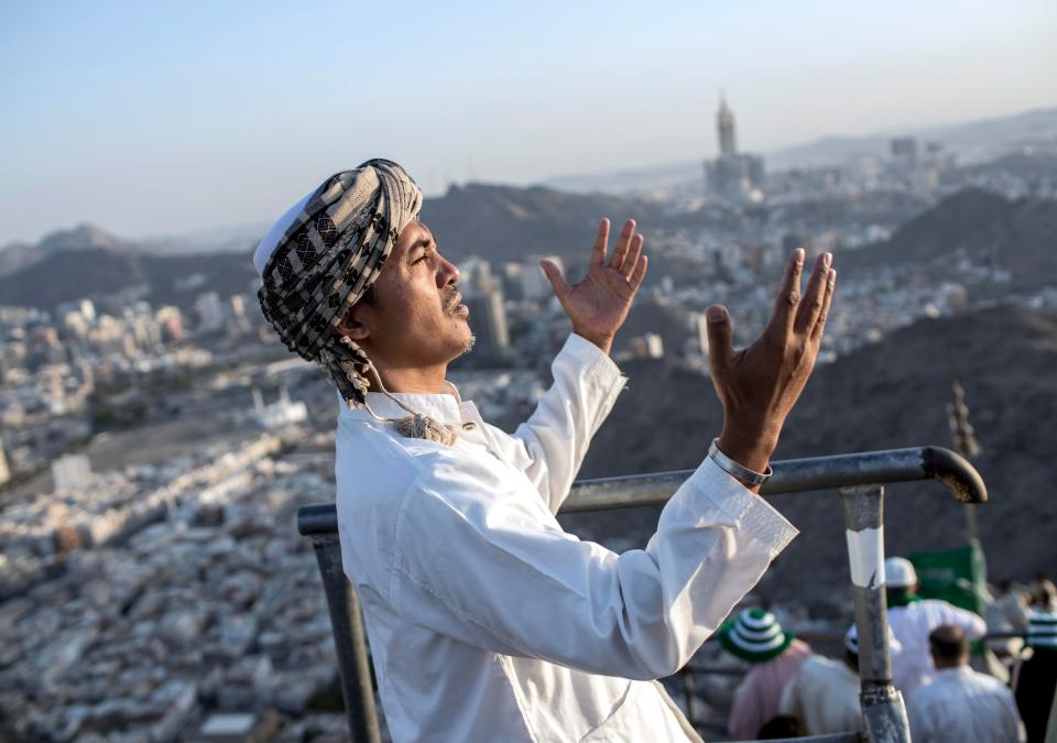  Pilgrims also pray at the Jabal al-Nour (al-Noor mountain)