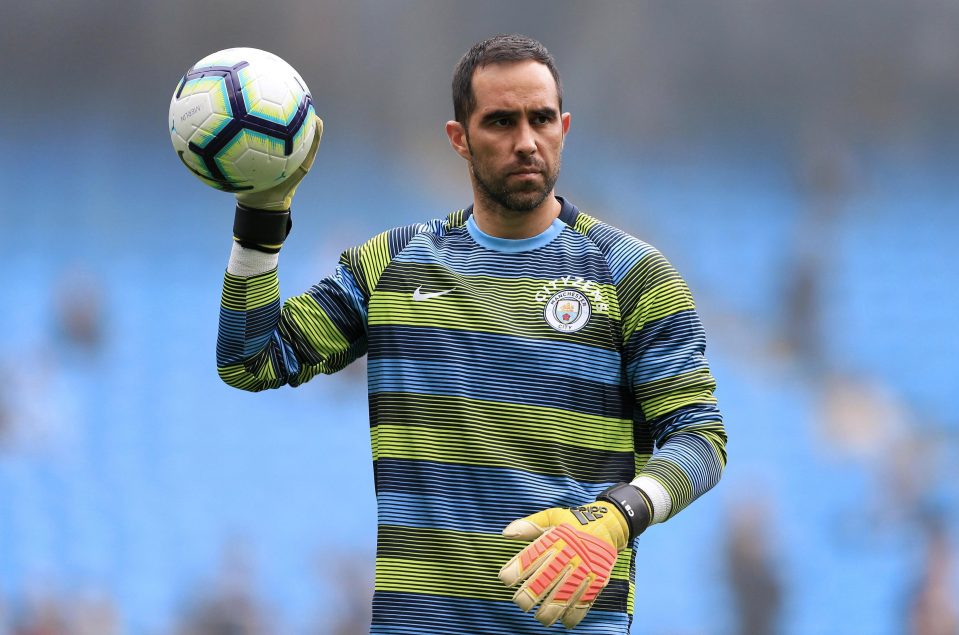  Claudio Bravo has suffered a ruptured achilles tendon