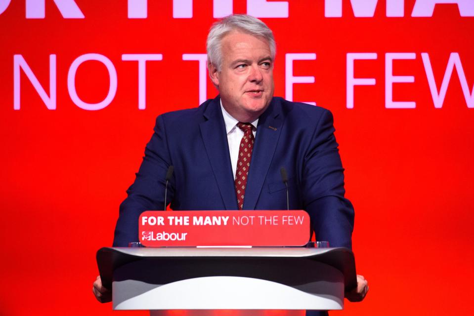  Wales' First Minister Carwyn Jones gave Sargeant vague details about the sexual harassment allegations