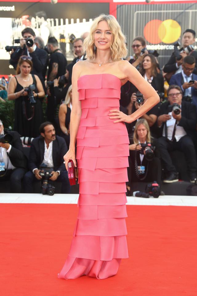  Naomi Watts rocked a pleated pink gown while promoting